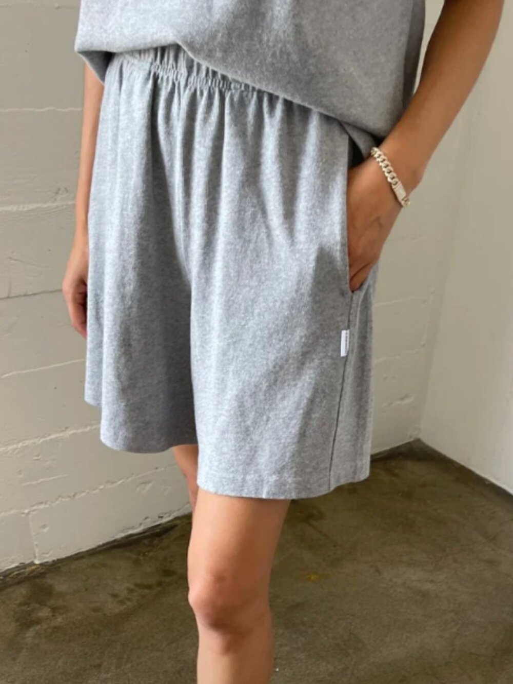 Le Bon Shoppe Gray Flared Basketball Women's Casual Lounge Shorts - L